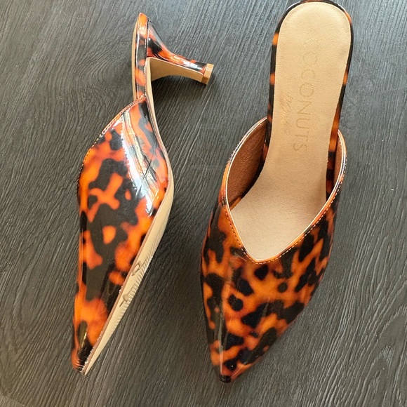 Tuckernuck Coconuts by Matisse Tortoise Shell Low Heel Miles Size 9 - Picture 2 of 5
